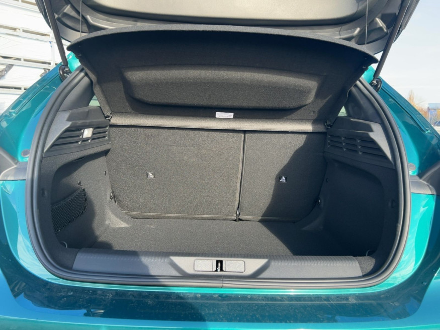 PEUGEOT 308 Allure Hybrid 145 e-DSC6